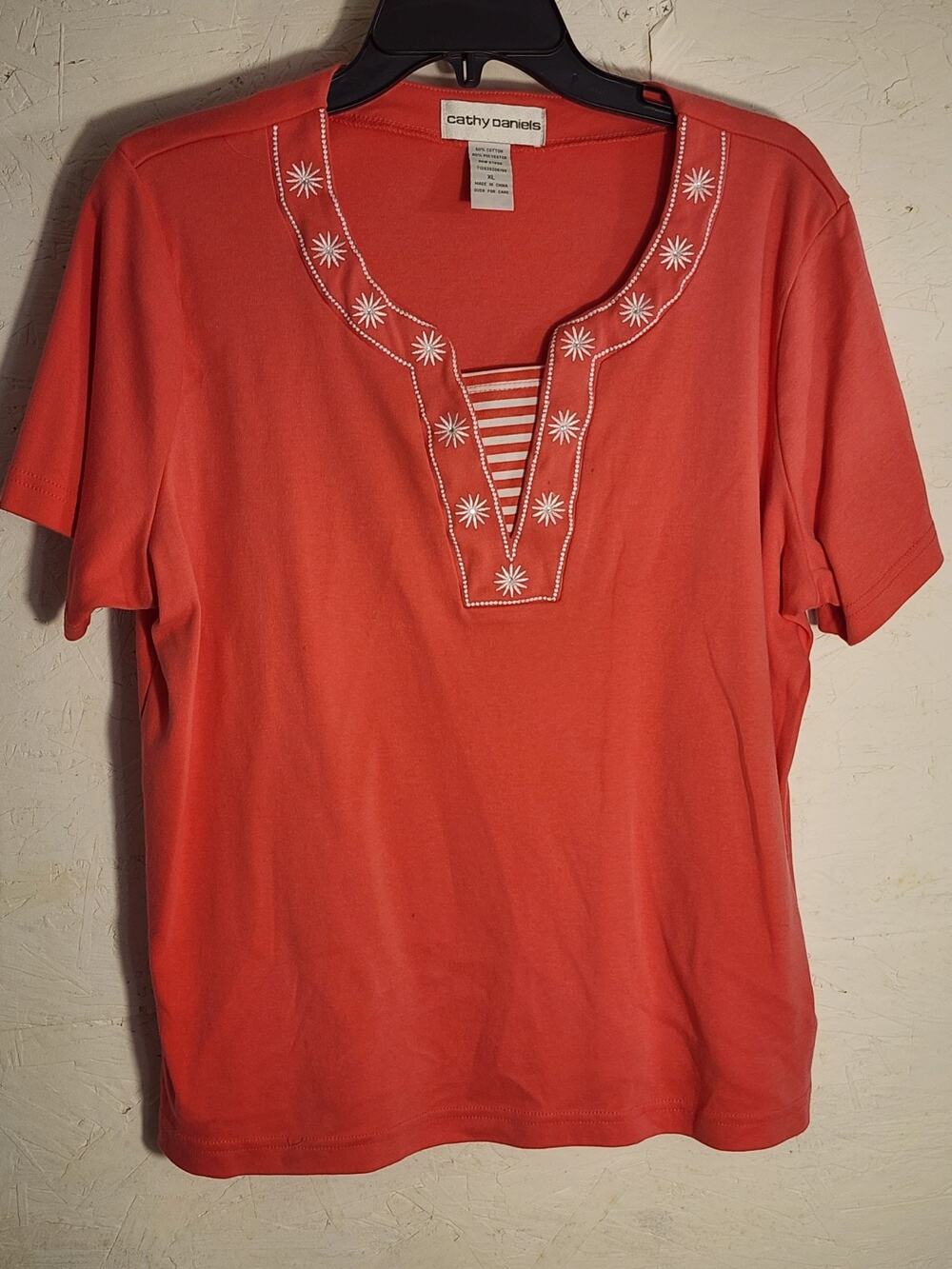 Cathy Daniels Red V Neck Knited Embroidered Top Blouse Womens Short Sleeve XL